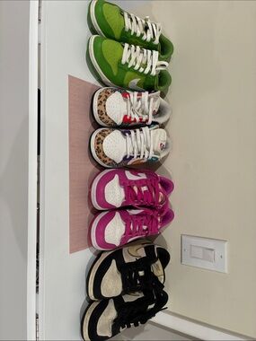 Womens Mixed Color Low-Top Sneakers — Green, Leopard, Pink, Black